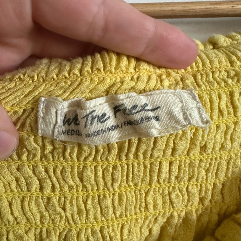 Free People We the Free Yellow Dancing Til Dawn Off Shoulder Smocked Top size M - Picture 9 of 9